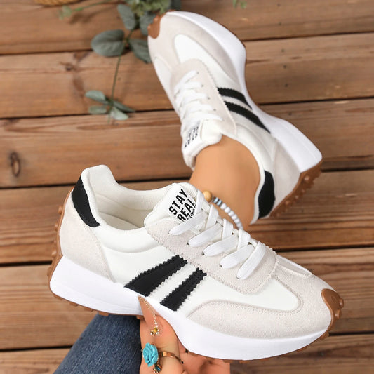 Women Anti-slip Sneakers 2025 New Spring Casual Light Flat Sneakers Women Outdoor Autumn Brand Luxury Vulcanize Shoes Women