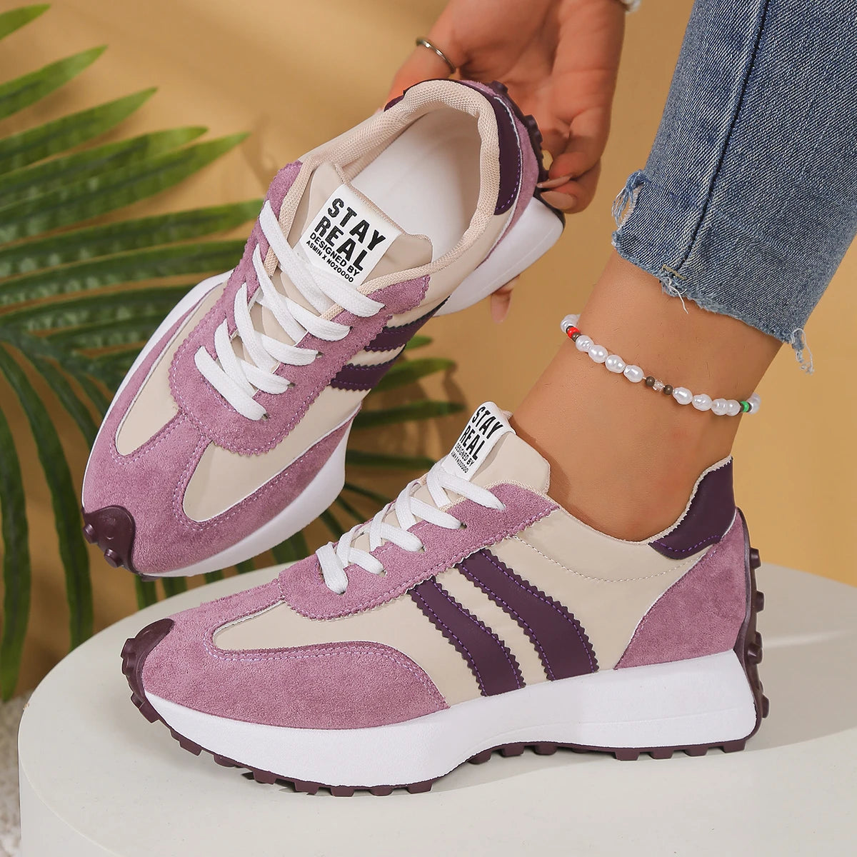 Women Anti-slip Sneakers 2025 New Spring Casual Light Flat Sneakers Women Outdoor Autumn Brand Luxury Vulcanize Shoes Women